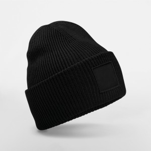 Bonnet à large revers avec patch ton sur ton